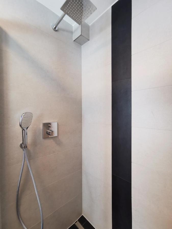 קלגנפורט Neues City Center Piano Appartement Mit Netflix מראה חיצוני תמונה
