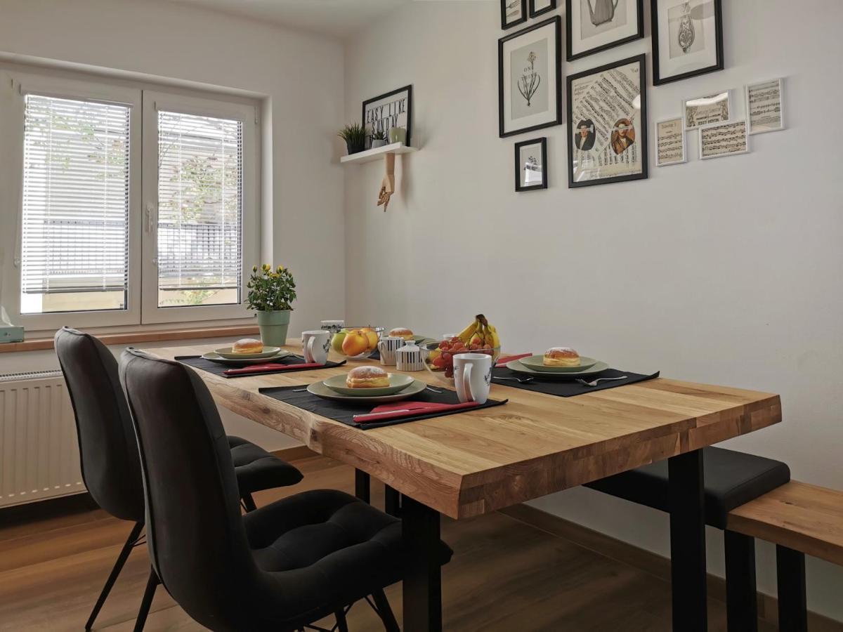 קלגנפורט Neues City Center Piano Appartement Mit Netflix מראה חיצוני תמונה