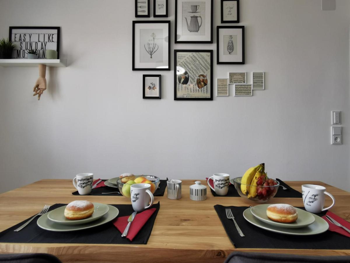 קלגנפורט Neues City Center Piano Appartement Mit Netflix מראה חיצוני תמונה