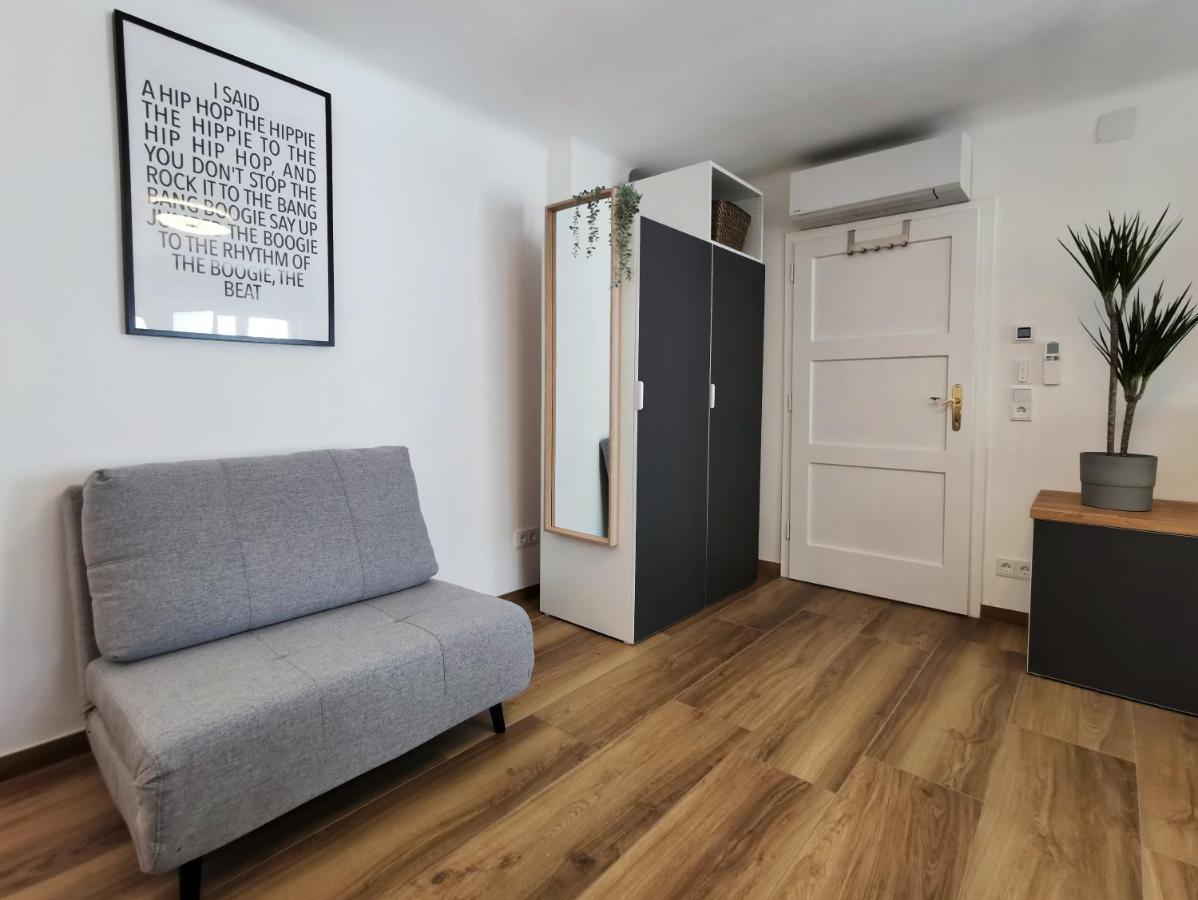 קלגנפורט Neues City Center Piano Appartement Mit Netflix מראה חיצוני תמונה