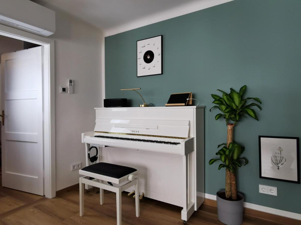 קלגנפורט Neues City Center Piano Appartement Mit Netflix מראה חיצוני תמונה